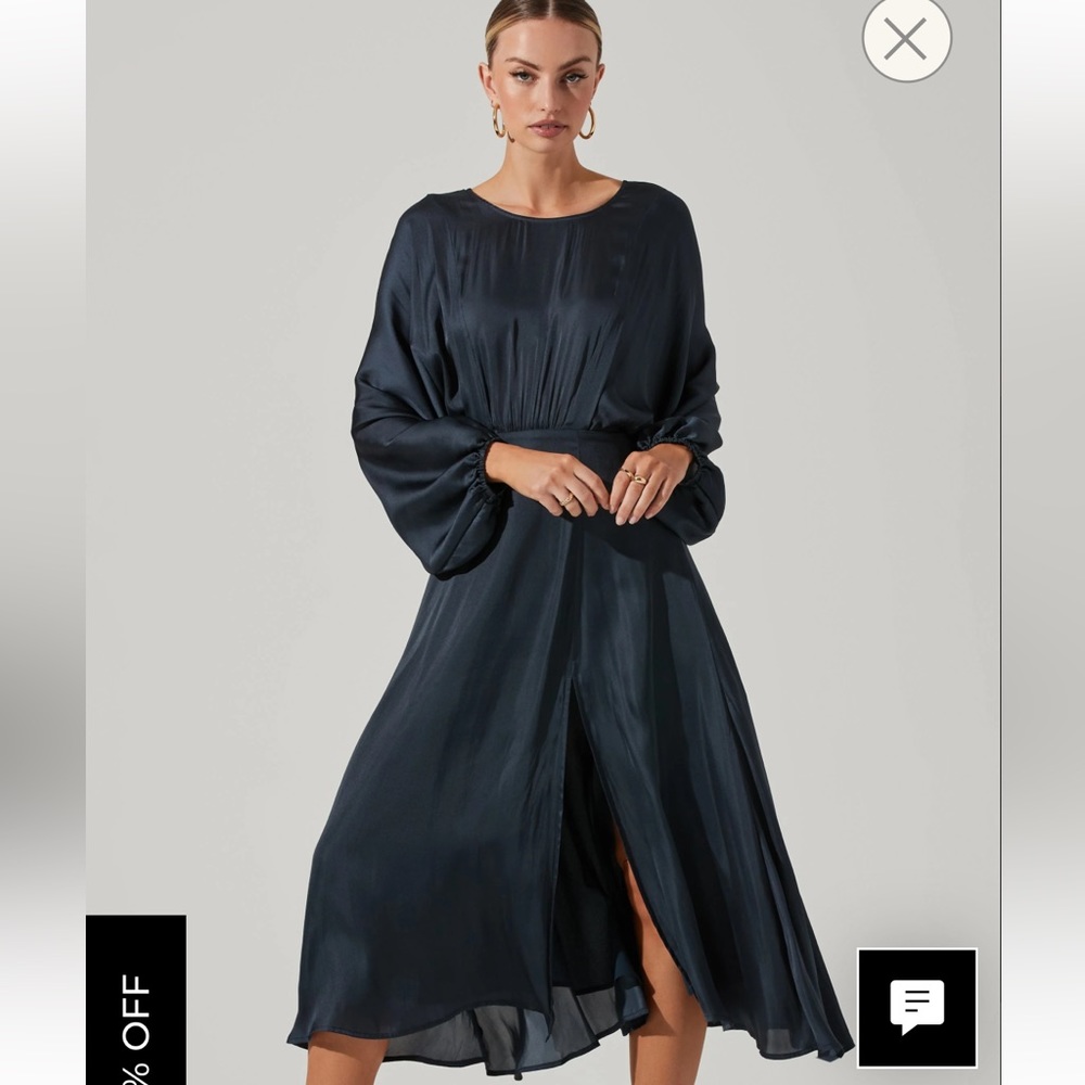 ASTR THE LABEL MARIN DOLMAN SLEEVE MIDI DRESS - MIDNIGHT BLUE - SIZE SMALL